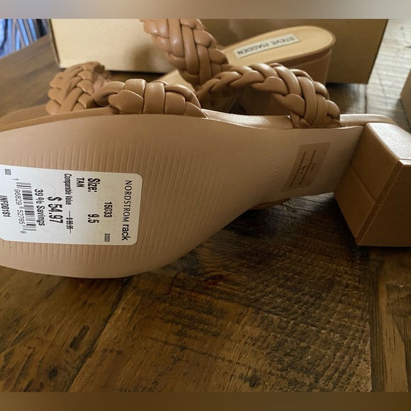 NEW Steve Madden Infused Heel Sandal, 9.5 - Picture 6 of 6